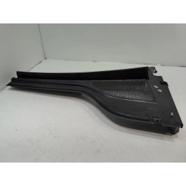 2018-2020 Volkswagen Atlas Windshield Right Side Wiper Cowl Panel Grille OEM