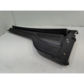 2018-2020 Volkswagen Atlas Windshield Right Side Wiper Cowl Panel Grille OEM