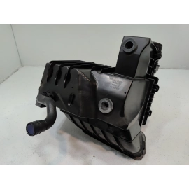 2018-2023 Volkswagen Atlas SE Air Intake Cleaner Filter Box OEM
