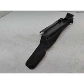 11-19 Ford Explorer Front Right Passenger Side Fender Upper Ledge Trim Cover OEM 11-19 Ford Explorer Front Right Passenger Side Fender Upper Ledge Trim Cover OEM