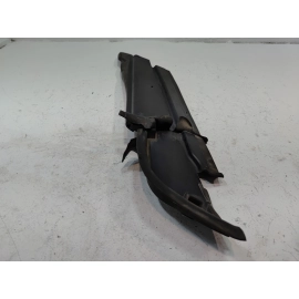 11-19 Ford Explorer Front Right Passenger Side Fender Upper Ledge Trim Cover OEM 11-19 Ford Explorer Front Right Passenger Side Fender Upper Ledge Trim Cover OEM