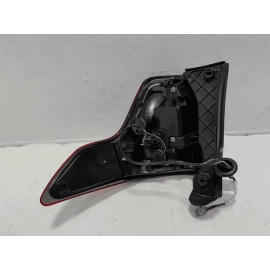 FORD EXPLORER 2016 - 2019 REAR LEFT DRIVER SIDE TAILLIGHT TAIL LIGHT LAMP OEM FORD EXPLORER 2016 - 2019 REAR LEFT DRIVER SIDE TAILLIGHT TAIL LIGHT LAMP OEM