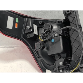 FORD EXPLORER 2016 - 2019 REAR PASSENGER SIDE TAILLIGHT TAIL LIGHT LAMP OEM FORD EXPLORER 2016 - 2019 REAR PASSENGER SIDE TAILLIGHT TAIL LIGHT LAMP OEM