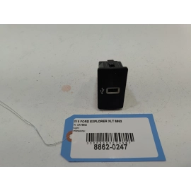2017-2019 Ford Explorer Center Console Power Outlet Port OEM
