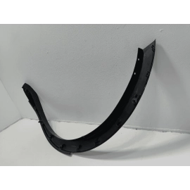 2011 - 2019 FORD EXPLORER REAR DRIVER SIDE QUARTER WHEEL ARCH FLARE MOLDING OEM 2011 - 2019 FORD EXPLORER REAR DRIVER SIDE QUARTER WHEEL ARCH FLARE MOLDING OEM