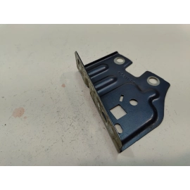 2011-2019 Ford Explorer Front Left Driver Fender Mount Bracket OEM 2011-2019 Ford Explorer Front Left Driver Fender Mount Bracket OEM