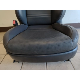 2018-2019 LEXUS NX300 FRONT LEFT DRIVER SEAT ASSEMBLY BLACK OEM 2018-2019 LEXUS NX300 FRONT LEFT DRIVER SEAT ASSEMBLY BLACK OEM