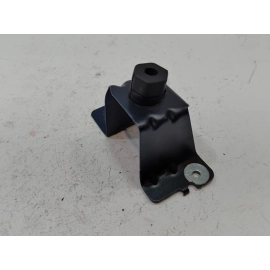 FORD EXPLORER FRONT PASSENGER SIDE FENDER UPPER BRACKET SUPPORT OEM 2016-2019 FORD EXPLORER FRONT PASSENGER SIDE FENDER UPPER BRACKET SUPPORT OEM 2016-2019