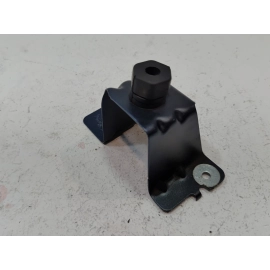 FORD EXPLORER FRONT PASSENGER SIDE FENDER UPPER BRACKET SUPPORT OEM 2016-2019 FORD EXPLORER FRONT PASSENGER SIDE FENDER UPPER BRACKET SUPPORT OEM 2016-2019