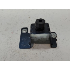 FORD EXPLORER FRONT PASSENGER SIDE FENDER UPPER BRACKET SUPPORT OEM 2016-2019 FORD EXPLORER FRONT PASSENGER SIDE FENDER UPPER BRACKET SUPPORT OEM 2016-2019