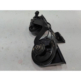 2016-2019 FORD EXPLORER HORN DUAL NOTE & MOUNTING BRACKET ASSEMBLY OEM 2016-2019 FORD EXPLORER HORN DUAL NOTE & MOUNTING BRACKET ASSEMBLY OEM