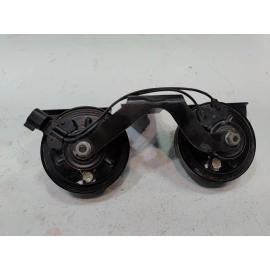 2016-2019 FORD EXPLORER HORN DUAL NOTE & MOUNTING BRACKET ASSEMBLY OEM 2016-2019 FORD EXPLORER HORN DUAL NOTE & MOUNTING BRACKET ASSEMBLY OEM