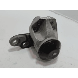 FORD EXPLORER 2011 - 2019 3.5L ENGINE MOTOR REAR MOUNT BRACKET INSULATOR OEM FORD EXPLORER 2011 - 2019 3.5L ENGINE MOTOR REAR MOUNT BRACKET INSULATOR OEM