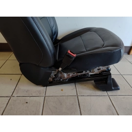 2017-2019 FORD EXPLORER FRONT LEFT DRIVER SIDE SEAT ASSEMBLY BLACK OEM 2017-2019 FORD EXPLORER FRONT LEFT DRIVER SIDE SEAT ASSEMBLY BLACK OEM