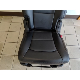 2016-19 Ford Explorer XLT Second Row Right Passenger Side Leather Seat OEM Black