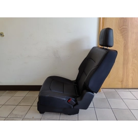 2016-19 Ford Explorer XLT Second Row Right Passenger Side Leather Seat OEM Black