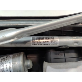 2024-2025 BUICK ENVISTA FRONT WINDSHIELD WIPER LINKAGE MOTOR W/ COVER OEM