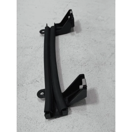 2024-2025 BUICK ENVISTA FRONT DRIVER SIDE DOOR WINDOW GLASS GUIDE CHANNEL OEM