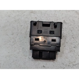 2024-25 Buick Envista Dash Instrument Panel Center Lower Media USB Port Hub OEM