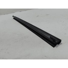 24-25 BUICK ENVISTA REAR PASSENGER DOOR WINDOW INNER BELT WEATHERSTRIP SEAL OEM