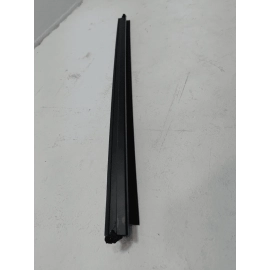 24-25 BUICK ENVISTA REAR PASSENGER DOOR WINDOW INNER BELT WEATHERSTRIP SEAL OEM