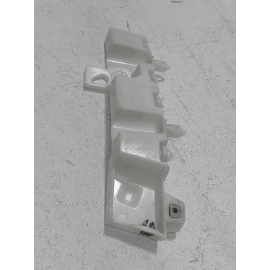 2024-2025 BUICK ENVISTA FRONT BUMPER DRIVER SIDE RETAINER GUIDE BRACKET OEM