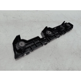 BUICK ENVISTA 2024 REAR BUMPER LEFT DRIVER SIDE GUIDE SUPPORT BRACKET OEM