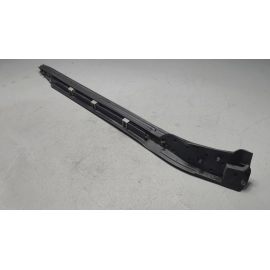 2024-2025 BUICK ENVISTA REAR DRIVER SIDE DOOR REARWARD WEATHERSTRIP SEAL OEM