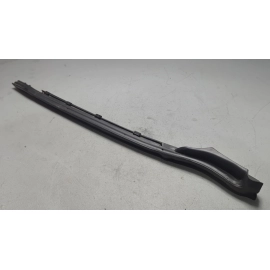 2024-2025 BUICK ENVISTA REAR PASSENGER SIDE DOOR REARWARD WEATHERSTRIP SEAL OEM