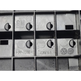 2024-2025 BUICK ENVISTA ENGINE BAY ROOM COVER FUSE RELAY JUNCTION LOWER BOX OEM