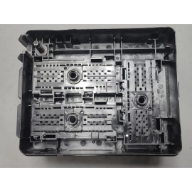 2024-2025 BUICK ENVISTA ENGINE BAY ROOM COVER FUSE RELAY JUNCTION LOWER BOX OEM