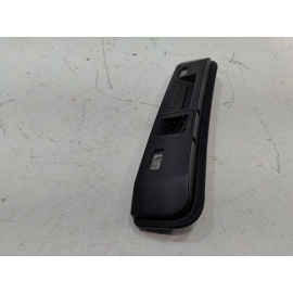 2024-2025 Buick Envista Rear License Plate Lamp Module OEM