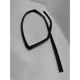 2014-2020 ACURA MDX REAR PASSENGER DOOR WINDOW RUN CHANNEL WEATHERSTRIP SEAL OEM 2014-2020 ACURA MDX REAR PASSENGER DOOR WINDOW RUN CHANNEL WEATHERSTRIP SEAL OEM