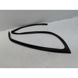 2019-2024 TOYOTA RAV4 FRONT DRIVER SIDE DOOR WINDOW GLASS RUN CHANNEL SEAL OEM