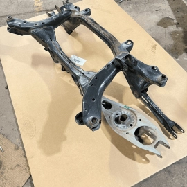 2018 - 2023 GMC TERRAIN REAR SUBFRAME CROSSMEMBER CROSS MEMBER W/ARM & LINK