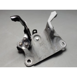 2018-2025 TOYOTA RAV4 LEFT DRIVER SIDE AUTOMATIC TRANSMISSION MOUNT BRACKET OEM