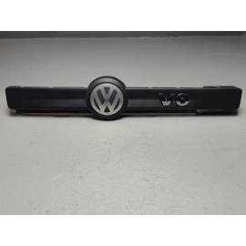 2021 VOLKSWAGEN ATLAS 3.6L V6 IGNITION COIL WIRING CONDUIT TRIM COVER OEM