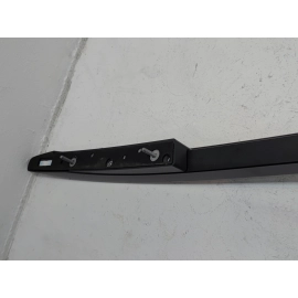 21-2025 VOLKSWAGEN ATLAS ROOF DRIVER SIDE RAIL RACK LUGGAGE CARRIER MOLDING OEM