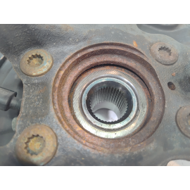 2018-2023 Volkswagen Atlas AWD Front Right Suspension Spindle Knuckle Hub OEM