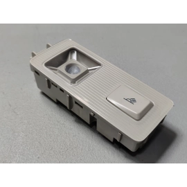 2021-2022 Volkswagen Atlas Rear Passenger Side Interior Roof Dome Lamp OEM