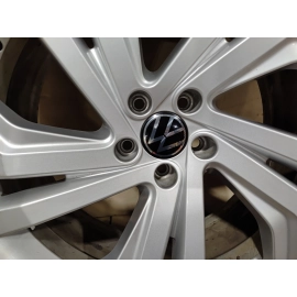 2020-2023 Volkswagen Atlas Wheel Rim 255/50 R20 Five Double Spoke Silver OEM