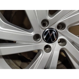 2020-2023 Volkswagen Atlas Wheel Rim 255/50 R20 8J Five Double Spoke Silver OEM