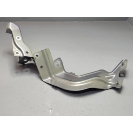 2021-2025 Volkswagen Atlas 	Front Passenger Fender Reinforcement Bracket OEM