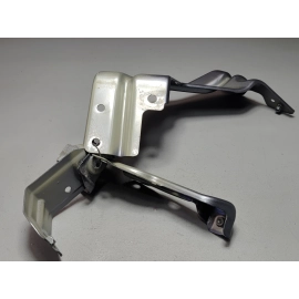 2021-2025 Volkswagen Atlas 	Front Passenger Fender Reinforcement Bracket OEM