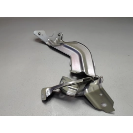 2021-2025 Volkswagen Atlas 	Front Passenger Fender Reinforcement Bracket OEM