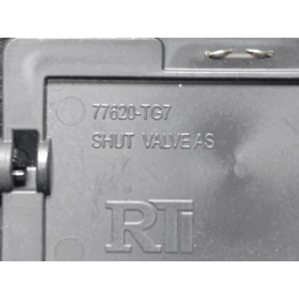 2016-2017 Honda Pilot Passenger Side Outer Dashboard Air Vent Grille OEM