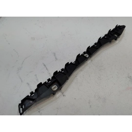 2016-22 Honda Pilot Rear Bumper Right Passenger Side Retainer Spacer Bracket OEM