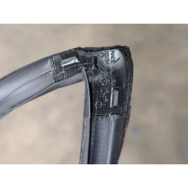 HONDA PILOT REAR LEFT DRIVER DOOR WINDOW GLASS RUN CHANNEL SEAL 2016 - 2021 OEM