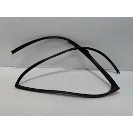 HONDA PILOT REAR LEFT DRIVER DOOR WINDOW GLASS RUN CHANNEL SEAL 2016 - 2021 OEM