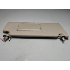 2017-2022 HONDA PILOT FRONT PASSENGER SIDE SUNVISOR SUN VISOR W/ LIGHT OEM